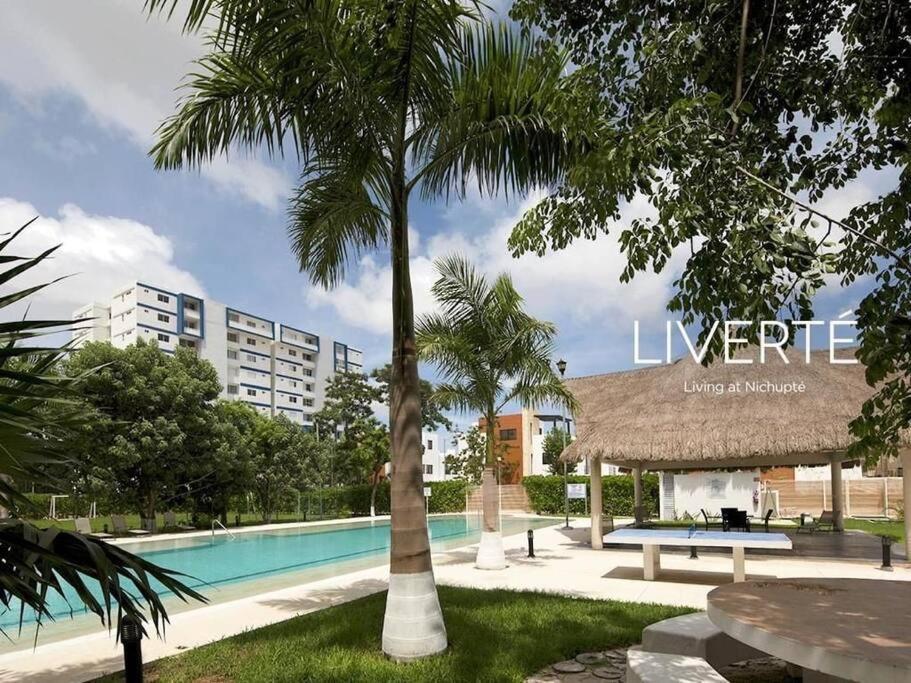 Apartamento exclusivo piscina, jaccuzi, céntrico. Cancún Exterior foto