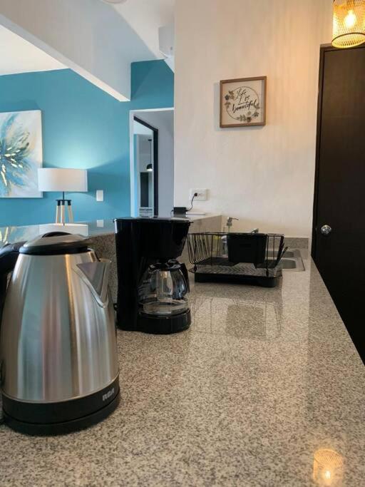 Apartamento exclusivo piscina, jaccuzi, céntrico. Cancún Exterior foto
